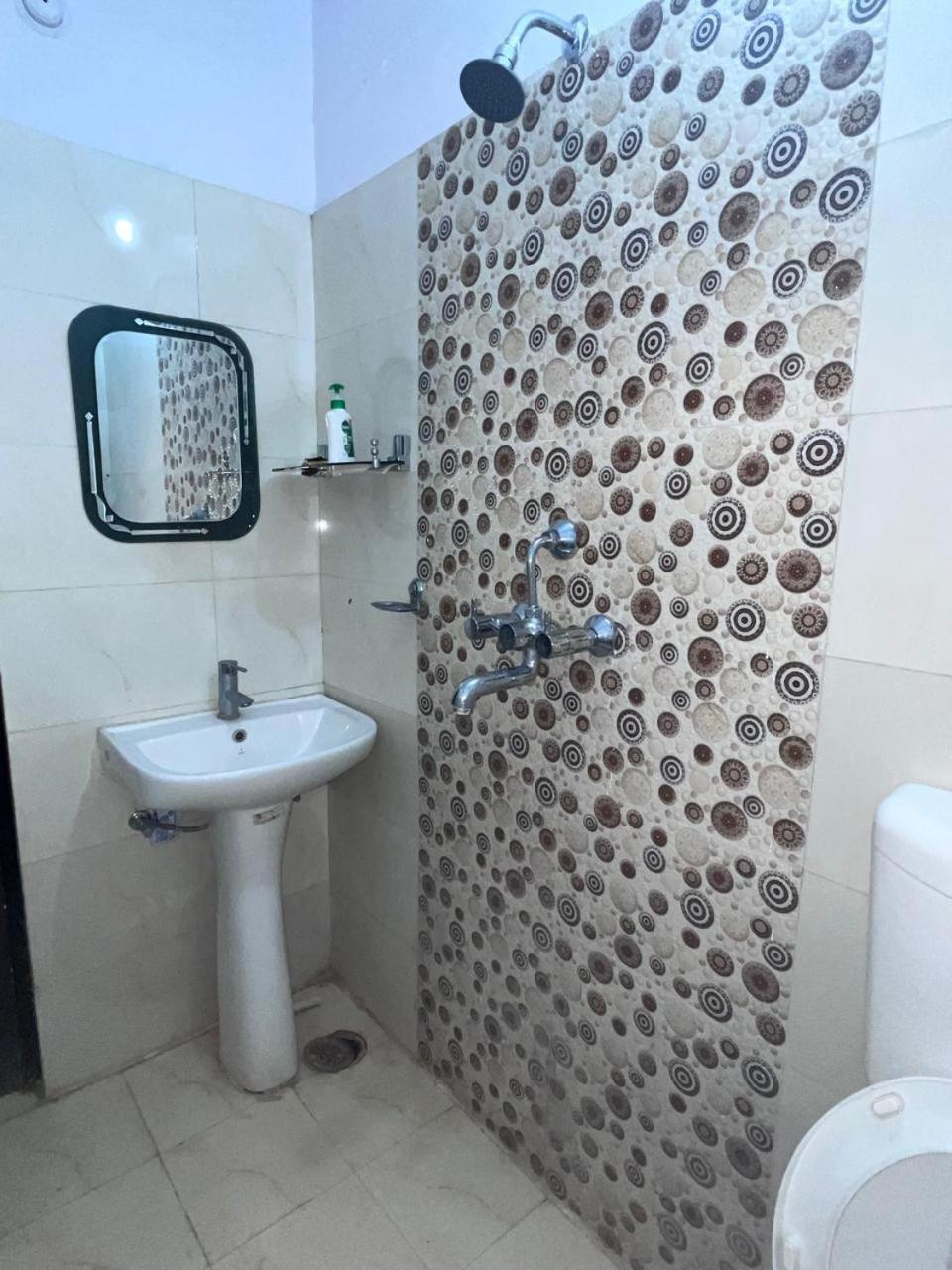 Kashi Anadam Bnb Varanasi Exteriör bild