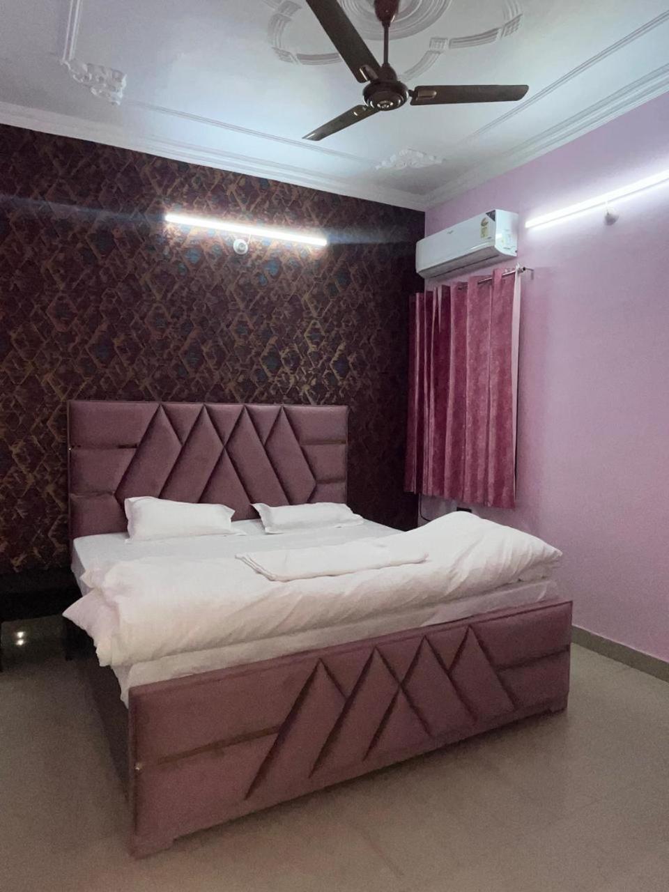 Kashi Anadam Bnb Varanasi Exteriör bild