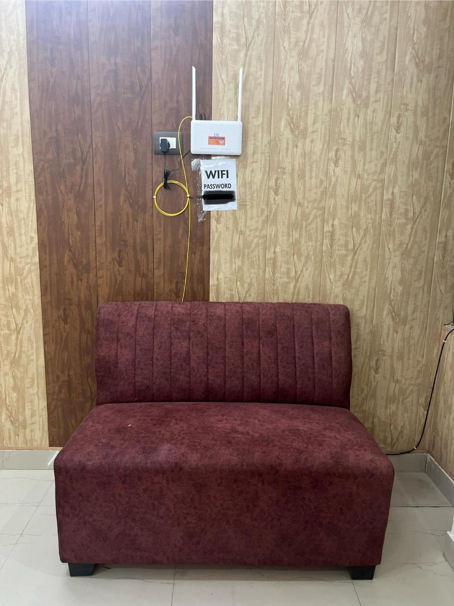 Kashi Anadam Bnb Varanasi Exteriör bild